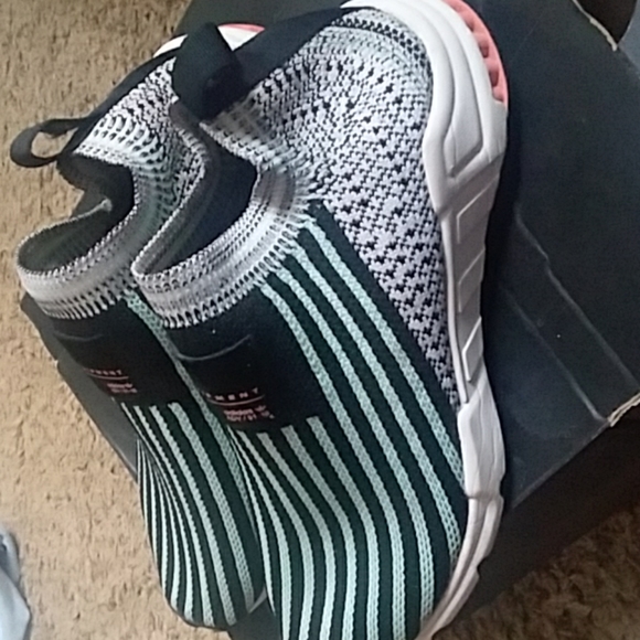 Casual adidas sneakers - Picture 2 of 2